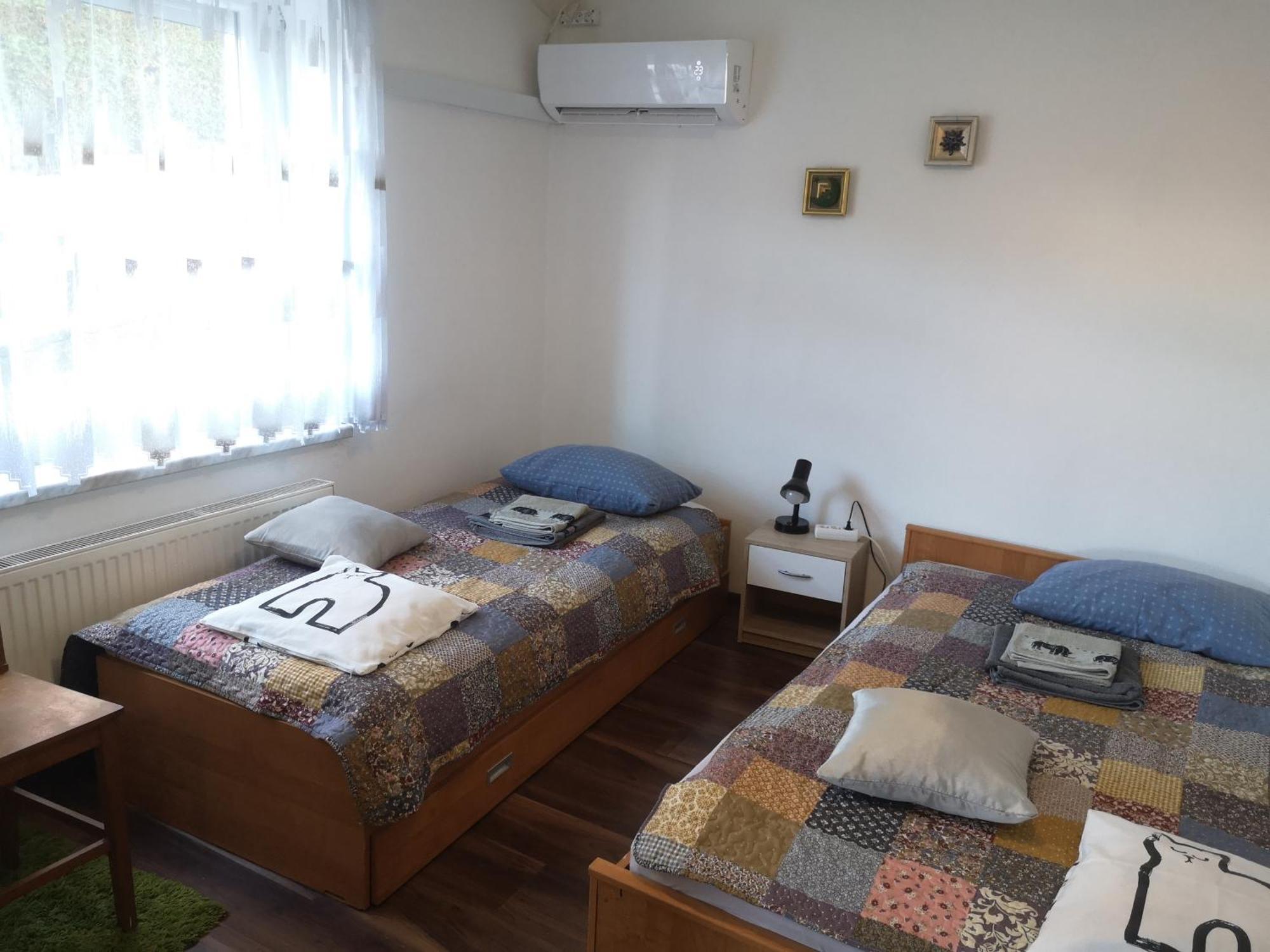 Small House In Τσέλιε Εξωτερικό φωτογραφία