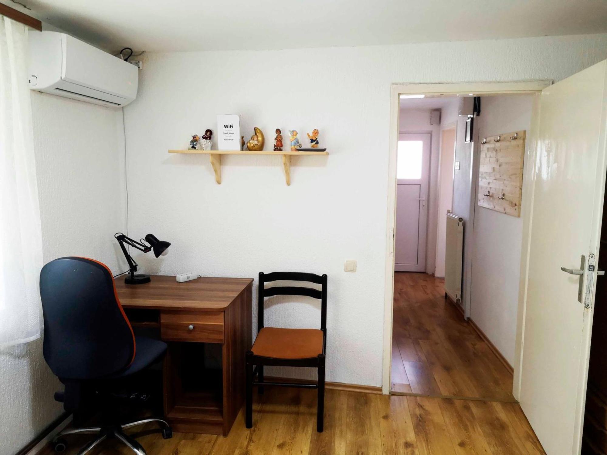 Small House In Τσέλιε Εξωτερικό φωτογραφία