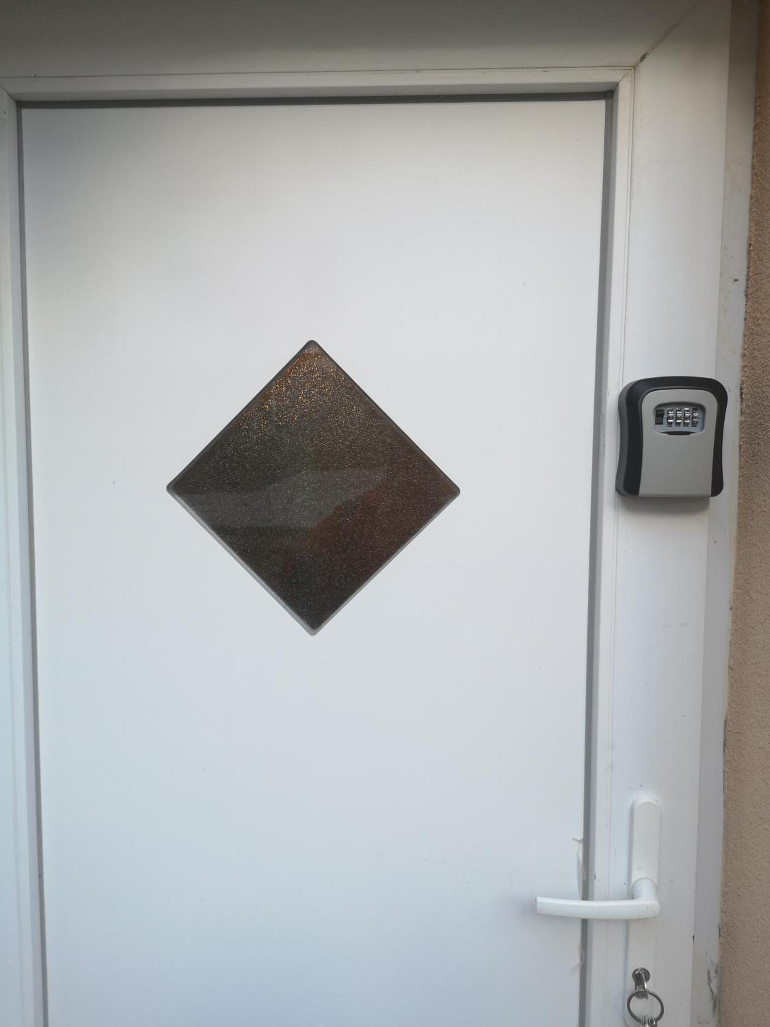 Small House In Τσέλιε Δωμάτιο φωτογραφία